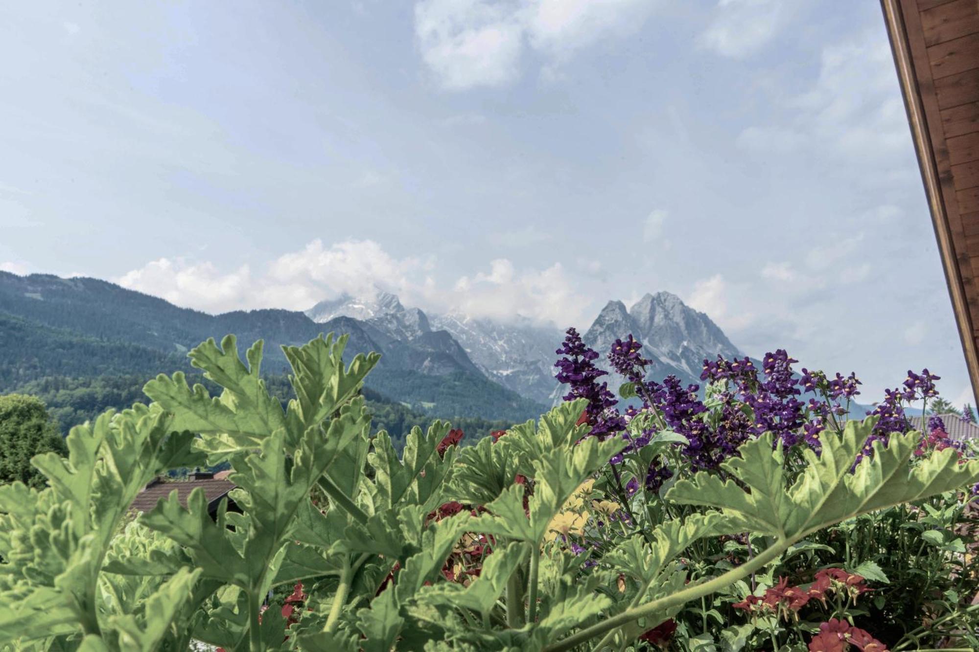 Gaestehaus Quirin Garmisch-Partenkirchen Exterior photo